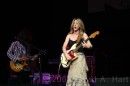 Liz Phair * Liz Phair at Kiss Concert 2004 - Photos by Kiss 108 * 640 x 427 * (28KB)